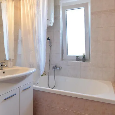 Apartment Beautiful In With Kitchen Fazana