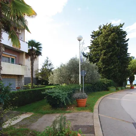 Appartamento Front In Fažana