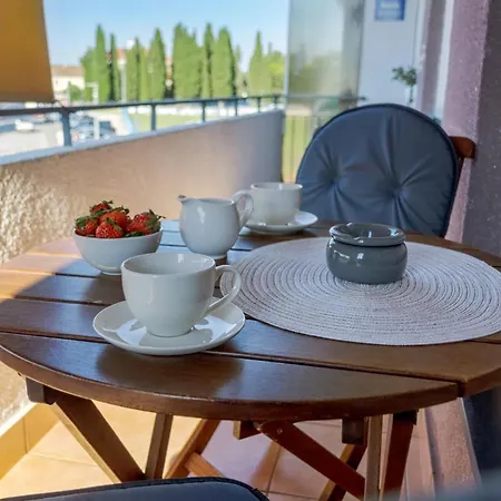 Apartamento Front In *